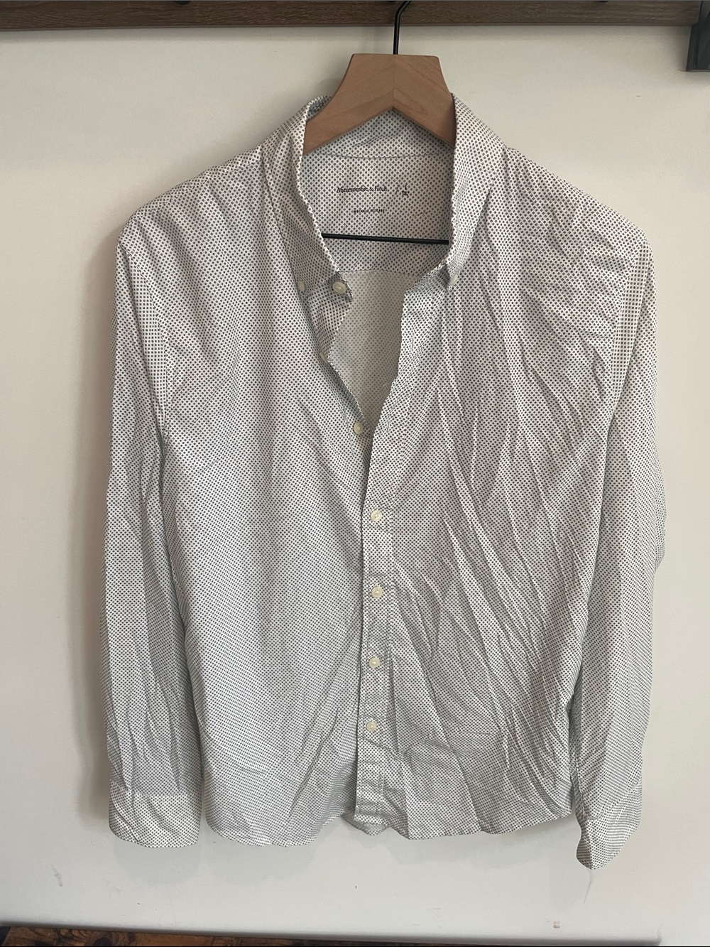 Abercrombie & Fitch White Button-Down Shirt with Micro Dot Pattern